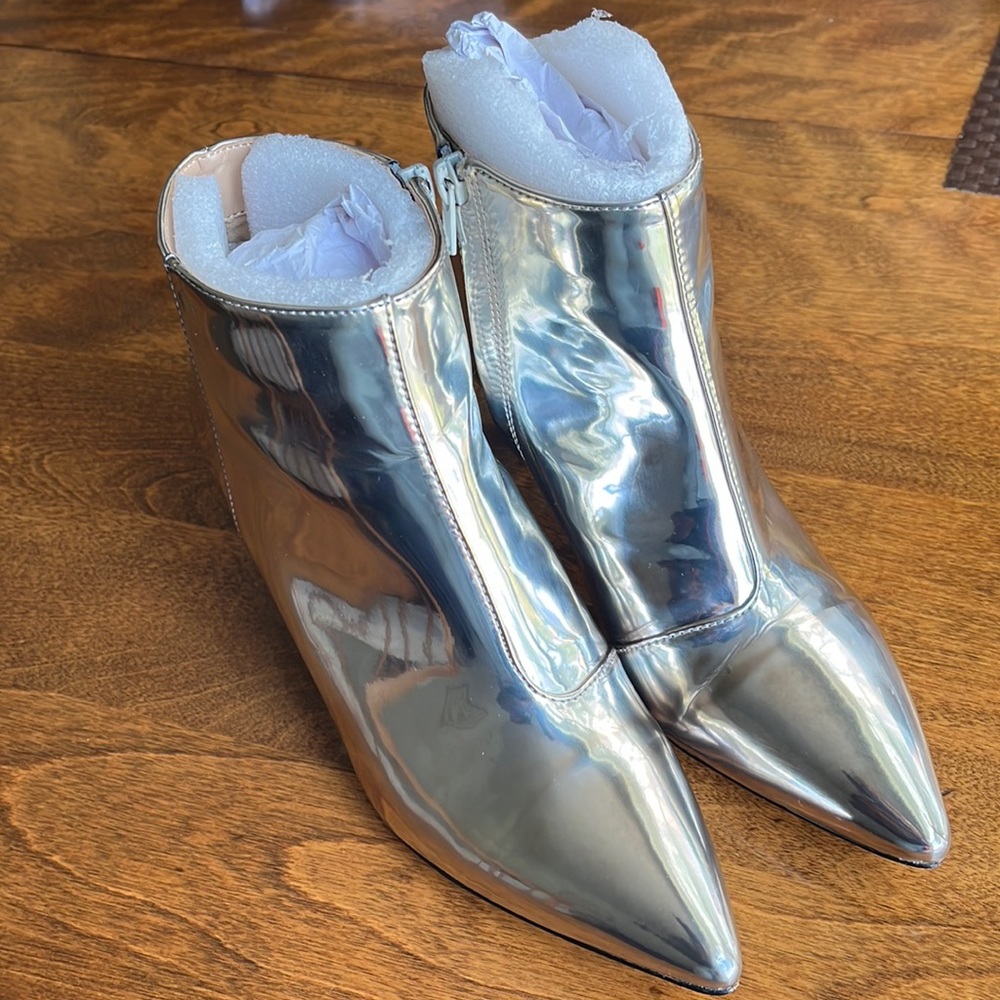INC international concepts mettallic bootie